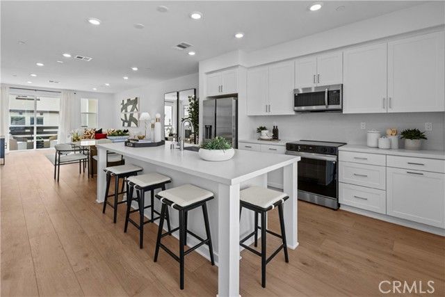 1050 Foothill Boulevard, Claremont, CA 91711