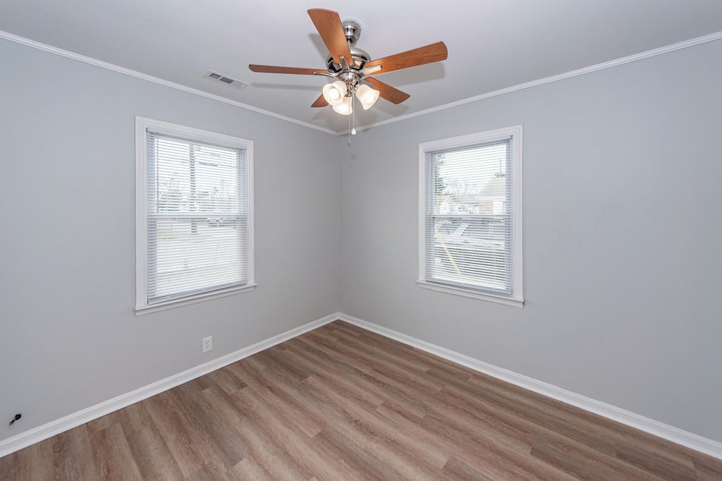 Image 12 of property listing at 2209 Odessa Street, Charleston, SC 29405