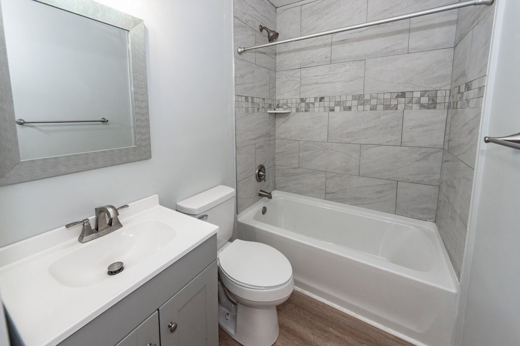 Image 13 of property listing at 2209 Odessa Street, Charleston, SC 29405