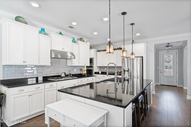 7216 Belle Manor Drive, Olive Branch, MS 38654