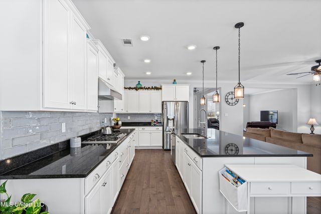 7216 Belle Manor Drive, Olive Branch, MS 38654