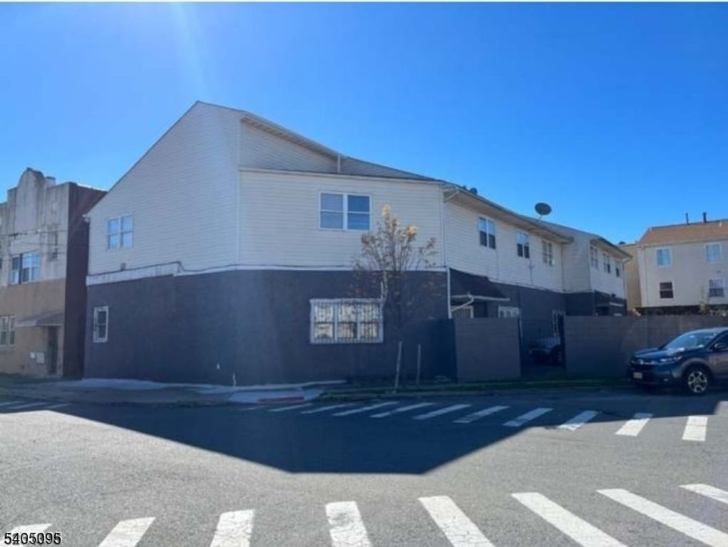 604 Livingston St c2, Elizabeth City, NJ 07206