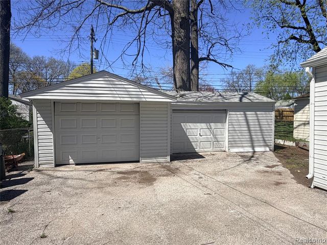 1326 Mohawk Avenue, Royal Oak, MI 48067