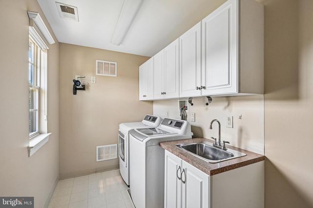 23 COPLEY CIR, West Berlin, NJ 08091
