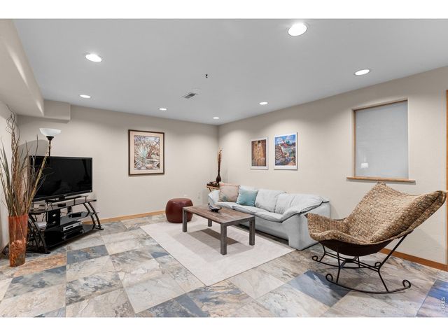 8726 Crimson Clover Ln, Longmont, CO 80503