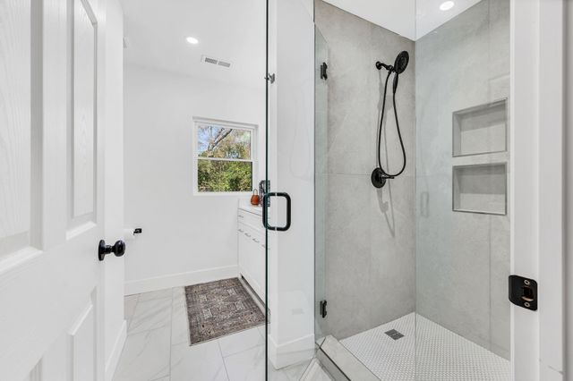 143 Donald St, Nashville, TN 37207