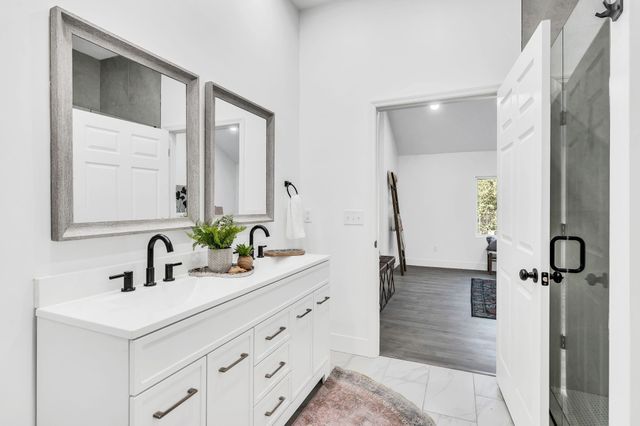 143 Donald St, Nashville, TN 37207