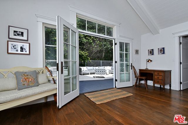 3640 Longridge Avenue, Sherman Oaks, CA 91423