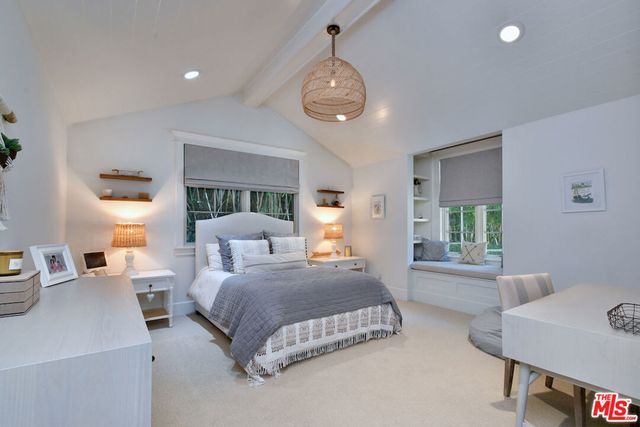 3640 Longridge Avenue, Sherman Oaks, CA 91423