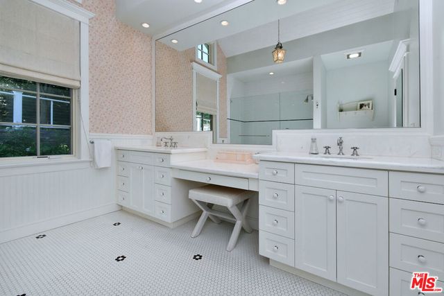 3640 Longridge Avenue, Sherman Oaks, CA 91423