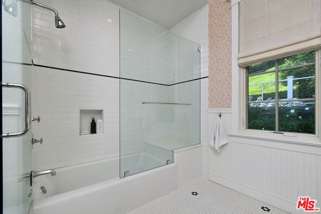 3640 Longridge Avenue, Sherman Oaks, CA 91423