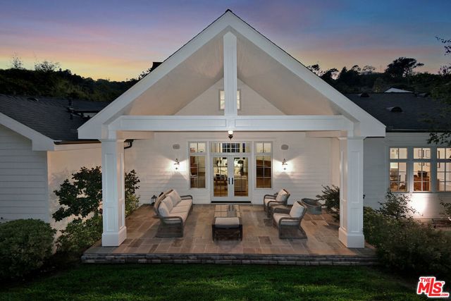 3640 Longridge Avenue, Sherman Oaks, CA 91423