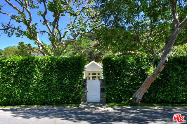 3640 Longridge Avenue, Sherman Oaks, CA 91423