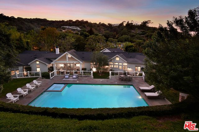 3640 Longridge Avenue, Sherman Oaks, CA 91423