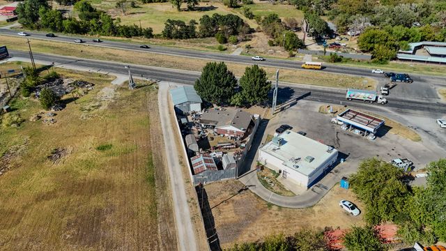 5090 E Highway 199, Springtown, TX 76082