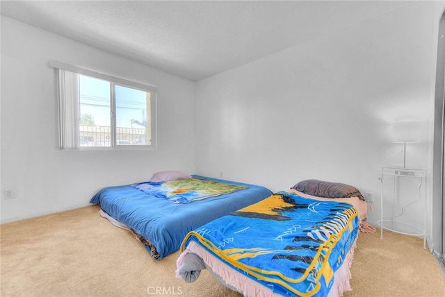 760 Rimpau 102, Corona, CA 92879