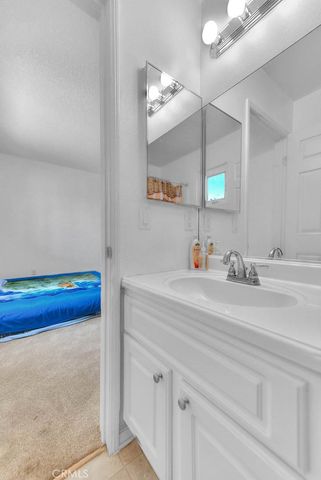 760 Rimpau 102, Corona, CA 92879