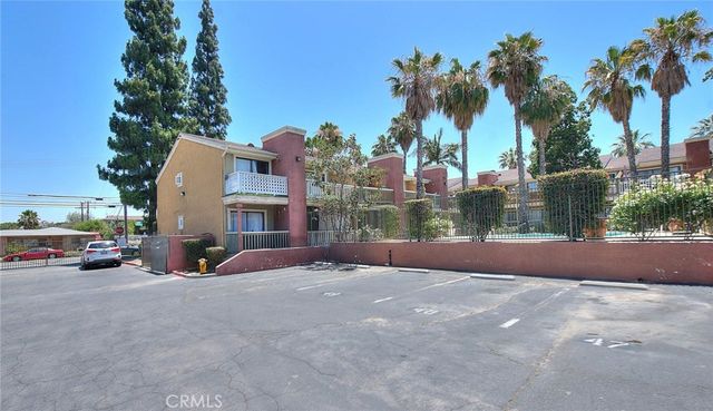 760 Rimpau 102, Corona, CA 92879