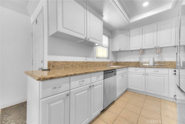 760 Rimpau 102, Corona, CA 92879