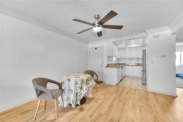 760 Rimpau 102, Corona, CA 92879