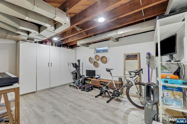 19 Pine Street, Closter, NJ 07624