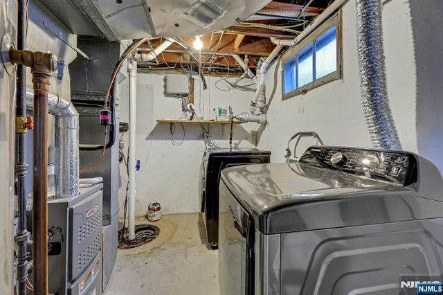 19 Pine Street, Closter, NJ 07624