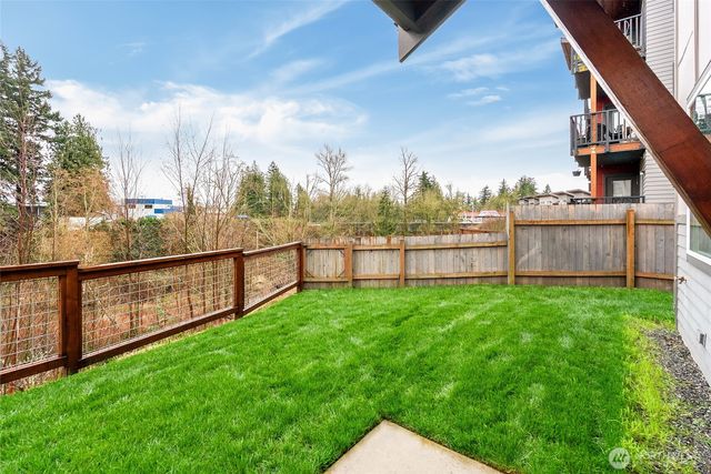 1884 Front Street, Lynden, WA 98264