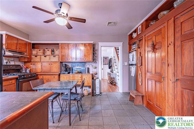 253 East Church Street, Bethlehem City, PA 18018