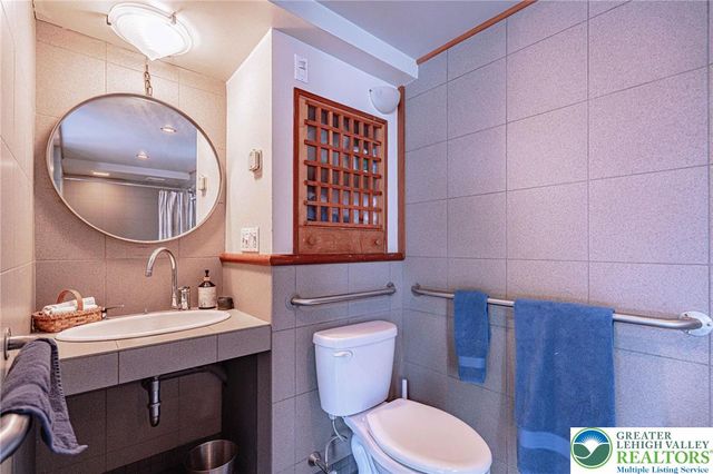 253 East Church Street, Bethlehem City, PA 18018