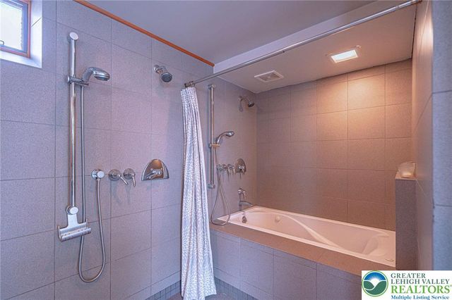 253 East Church Street, Bethlehem City, PA 18018