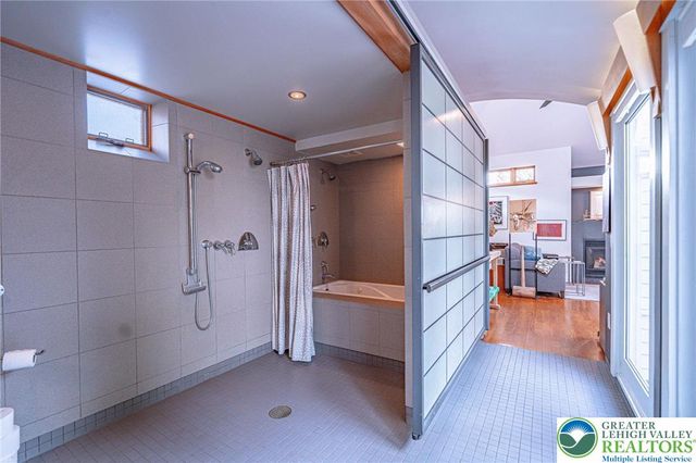 253 East Church Street, Bethlehem City, PA 18018