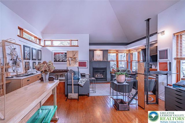 253 East Church Street, Bethlehem City, PA 18018