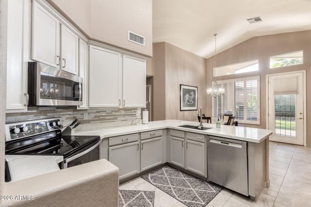 1215 W CAROL ANN Way, Phoenix, AZ 85023