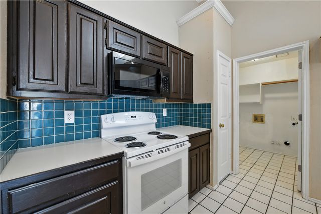 2119 Amherst Drive, Lewisville, TX 75067