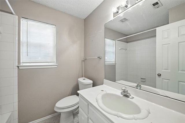 2119 Amherst Drive, Lewisville, TX 75067