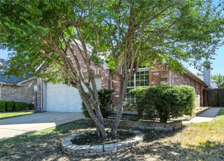 2119 Amherst Drive, Lewisville, TX 75067