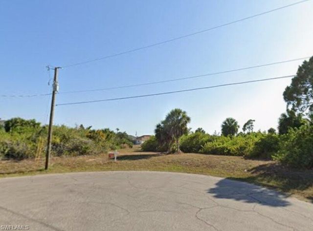 329 Australian DR, Rotonda West, FL 33947