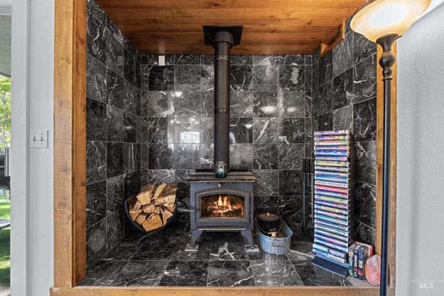 115 N Brent, Nampa, ID 83687