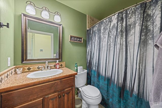 115 N Brent, Nampa, ID 83687
