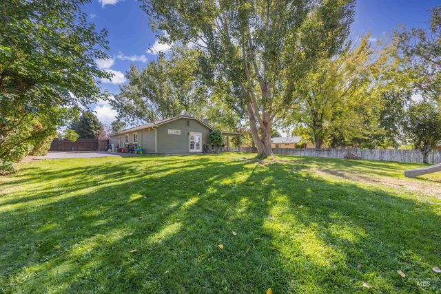 115 N Brent, Nampa, ID 83687