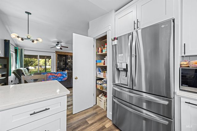 115 N Brent, Nampa, ID 83687