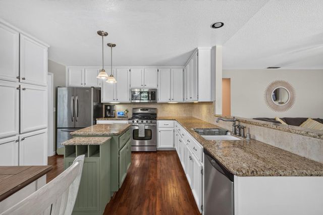 807 Rancho Gaviota Ct, Roseville, CA 95747