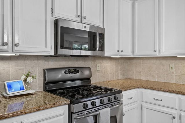 807 Rancho Gaviota Ct, Roseville, CA 95747
