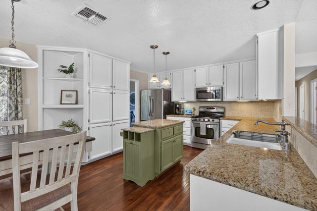 807 Rancho Gaviota Ct, Roseville, CA 95747