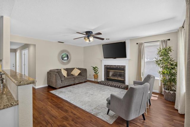 807 Rancho Gaviota Ct, Roseville, CA 95747