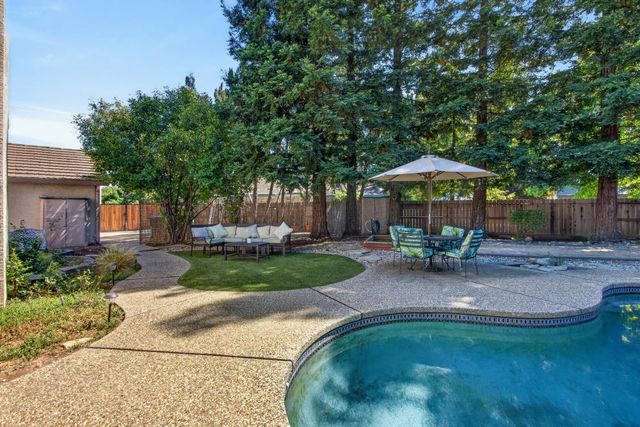 807 Rancho Gaviota Ct, Roseville, CA 95747