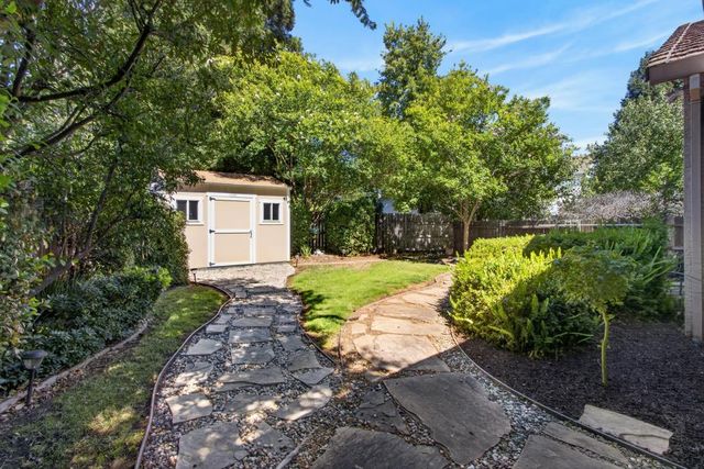 807 Rancho Gaviota Ct, Roseville, CA 95747