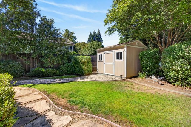 807 Rancho Gaviota Ct, Roseville, CA 95747