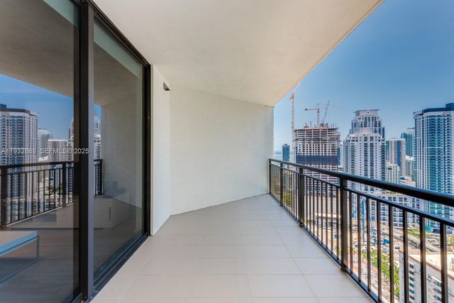 999 SW 1st Ave 3216, Miami, FL 33130