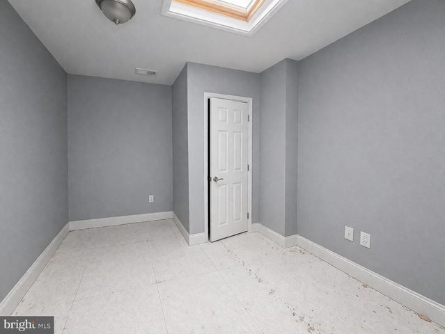 1824 E FEDERAL ST, Baltimore, MD 21213